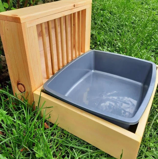 Rabbit Hay Feeder & Litter Box (XL Dowel)